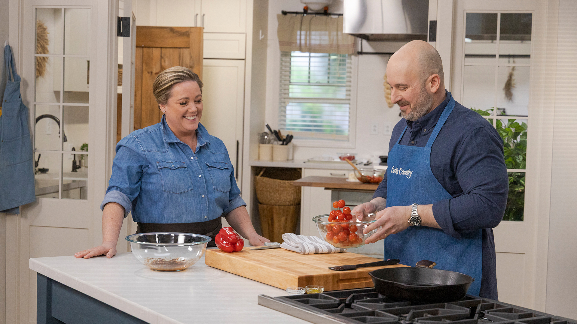 Check for Cook's Country Season 15 (2nd Release) airing on a public telelvision station near you!